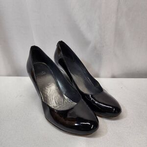 Stuart Weitzman Black Patent Leather Wedge Heel Pumps Women's Size 9 Round Toe